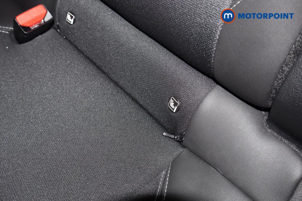 Jeep Avenger Altitude Manual Petrol SUV - Stock Number (1565165) - 16th supplementary image