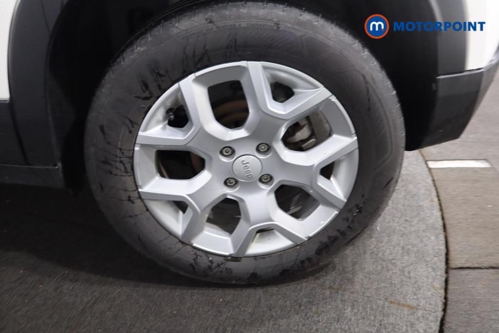 Jeep Avenger Altitude Manual Petrol SUV - Stock Number (1565165) - 18th supplementary image