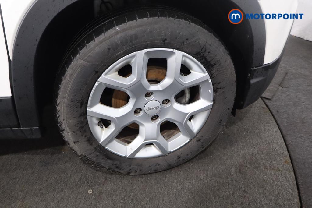 Jeep Avenger Altitude Manual Petrol SUV - Stock Number (1565165) - 20th supplementary image