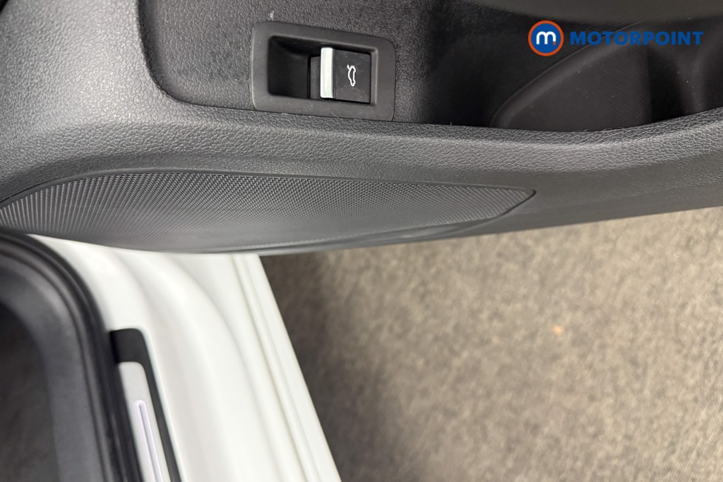 Audi A4 S Line Automatic Diesel Estate - Stock Number (1571944) - 22nd supplementary image