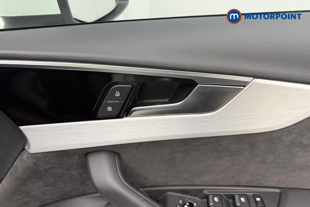 Audi A4 S Line Automatic Diesel Estate - Stock Number (1571944) - 24th supplementary image