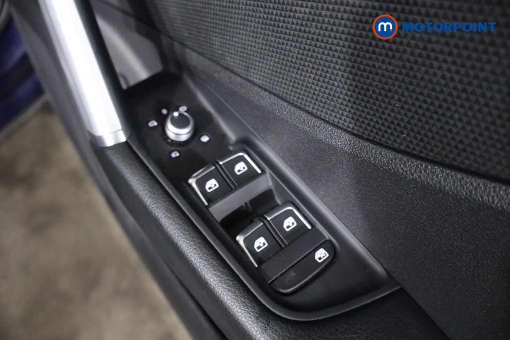 Audi Q2 S Line Manual Petrol SUV - Stock Number (1589456) - 19th supplementary image