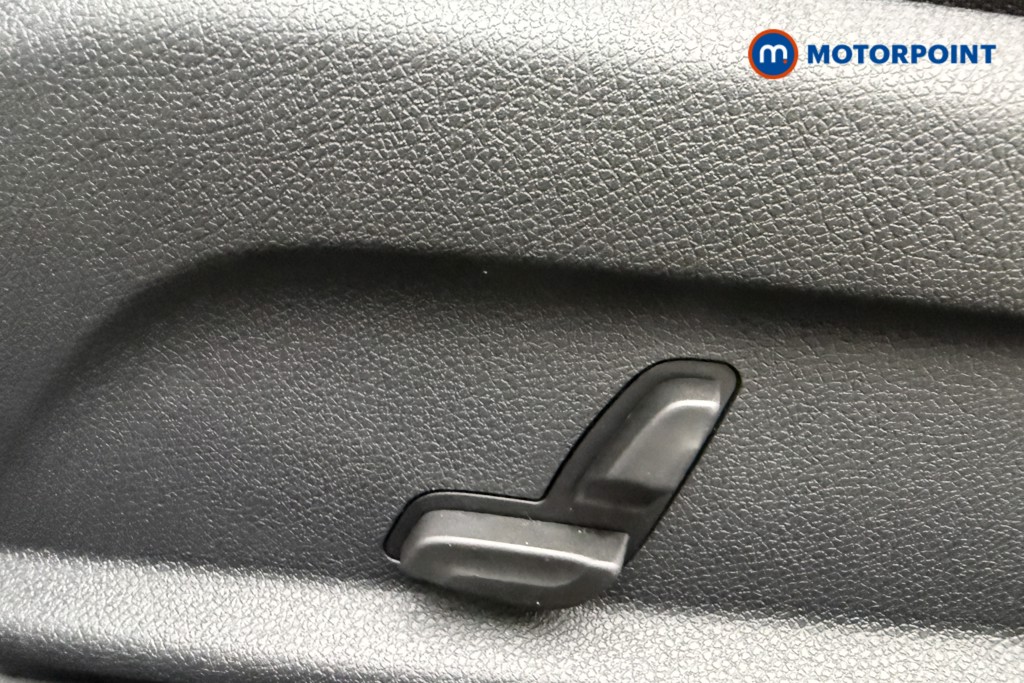 Mercedes-Benz C Class Amg Line Automatic Petrol Coupe - Stock Number (1592689) - 19th supplementary image