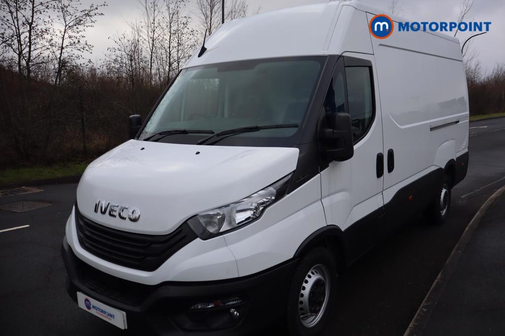 Iveco Daily Business Manual Diesel High Volume-High Roof Van - Stock Number (1597398) - Passenger side front corner