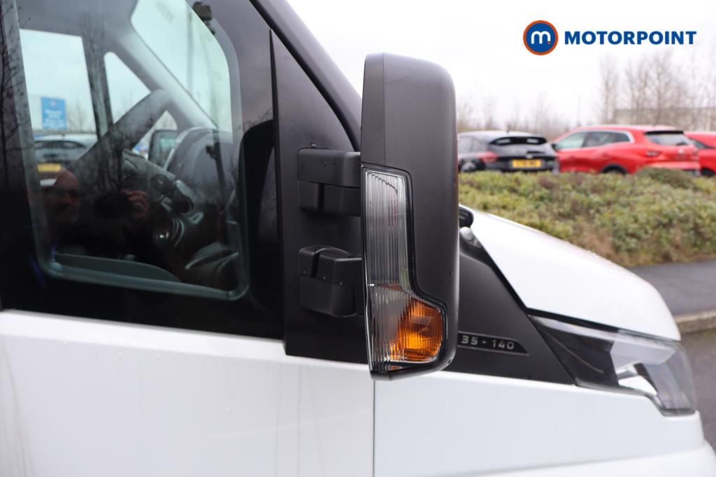 Iveco Daily Business Manual Diesel High Volume-High Roof Van - Stock Number (1597398) - 11th supplementary image