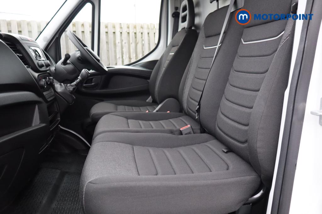 Iveco Daily Business Manual Diesel High Volume-High Roof Van - Stock Number (1597400) - 13th supplementary image