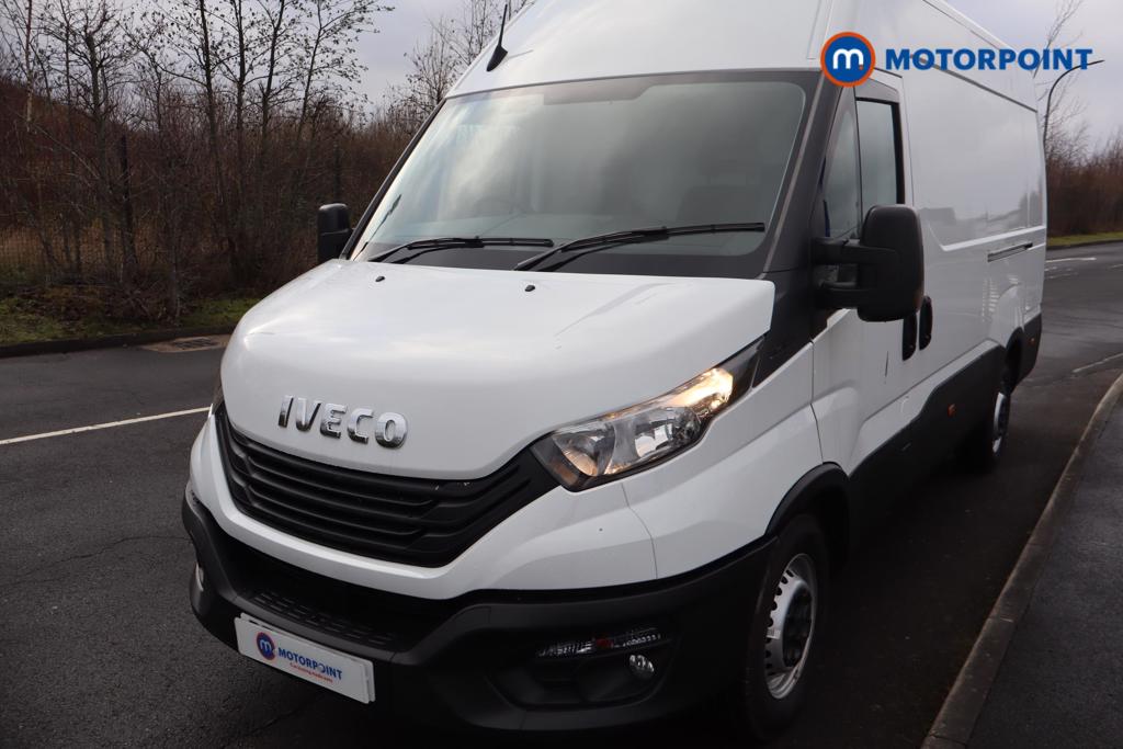 Iveco Daily Business Manual Diesel High Volume-High Roof Van - Stock Number (1597403) - Passenger side front corner