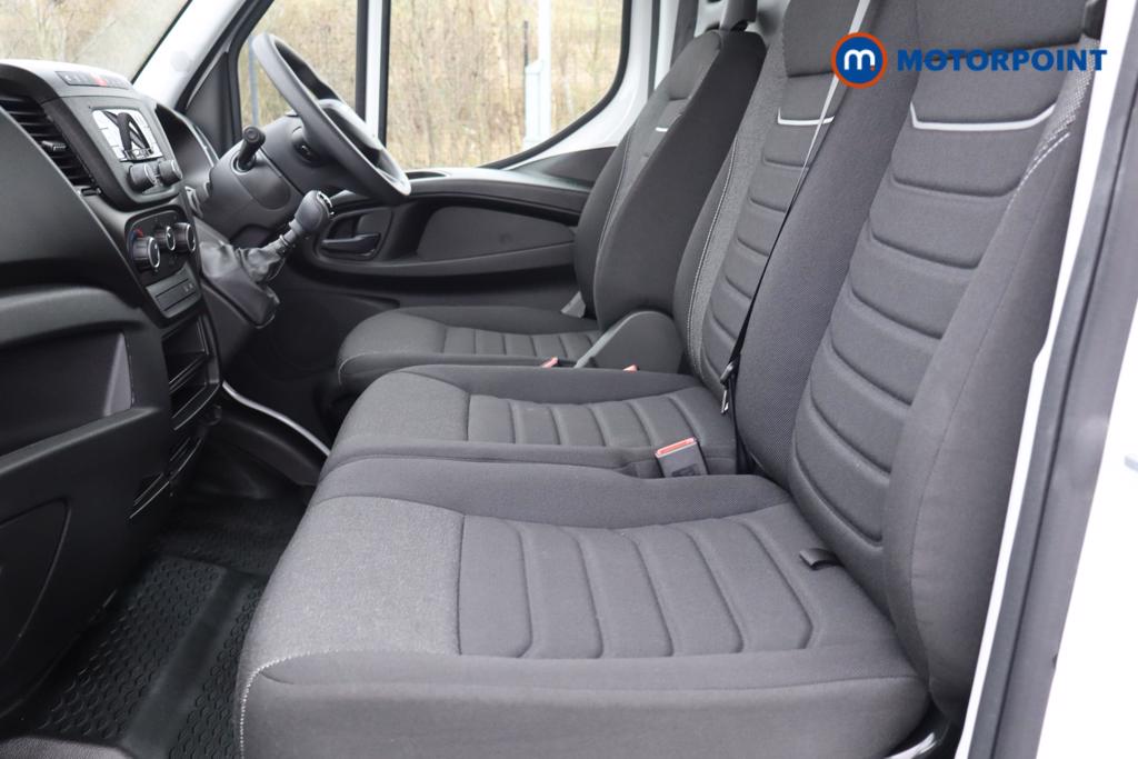 Iveco Daily Business Manual Diesel High Volume-High Roof Van - Stock Number (1597403) - 12th supplementary image