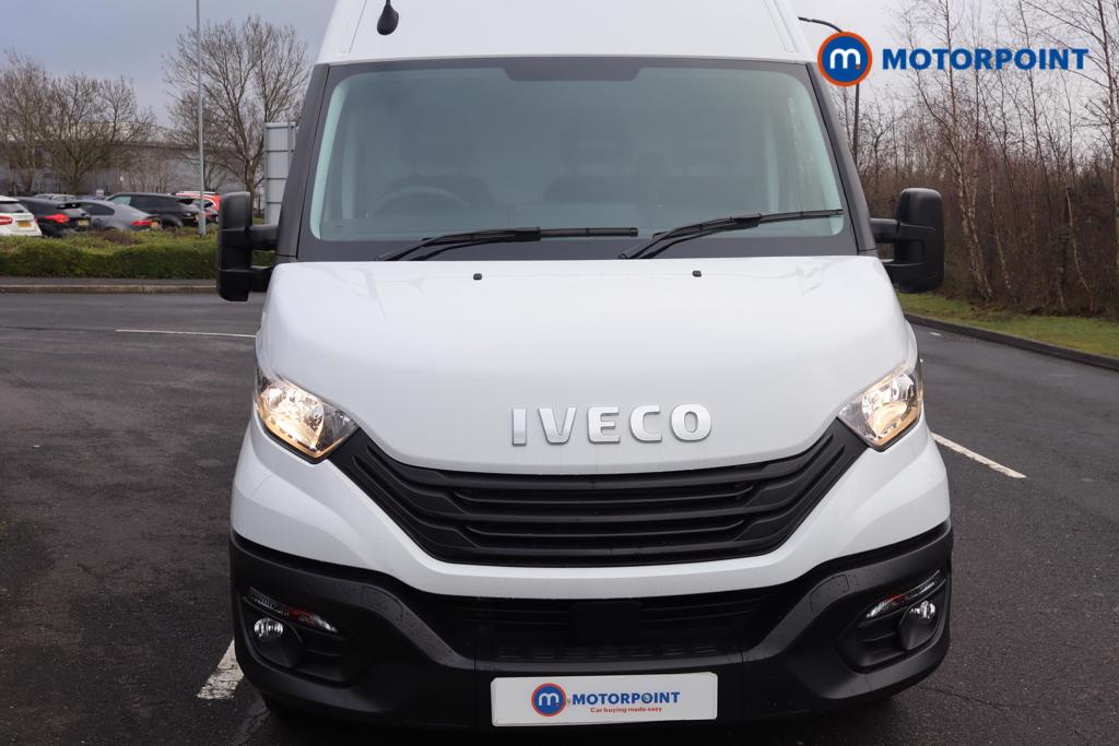Iveco Daily Business Manual Diesel High Volume-High Roof Van - Stock Number (1597413) - Front bumper