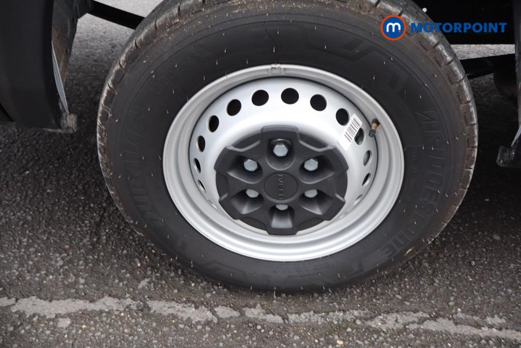Iveco Daily Business Manual Diesel High Volume-High Roof Van - Stock Number (1597413) - 17th supplementary image