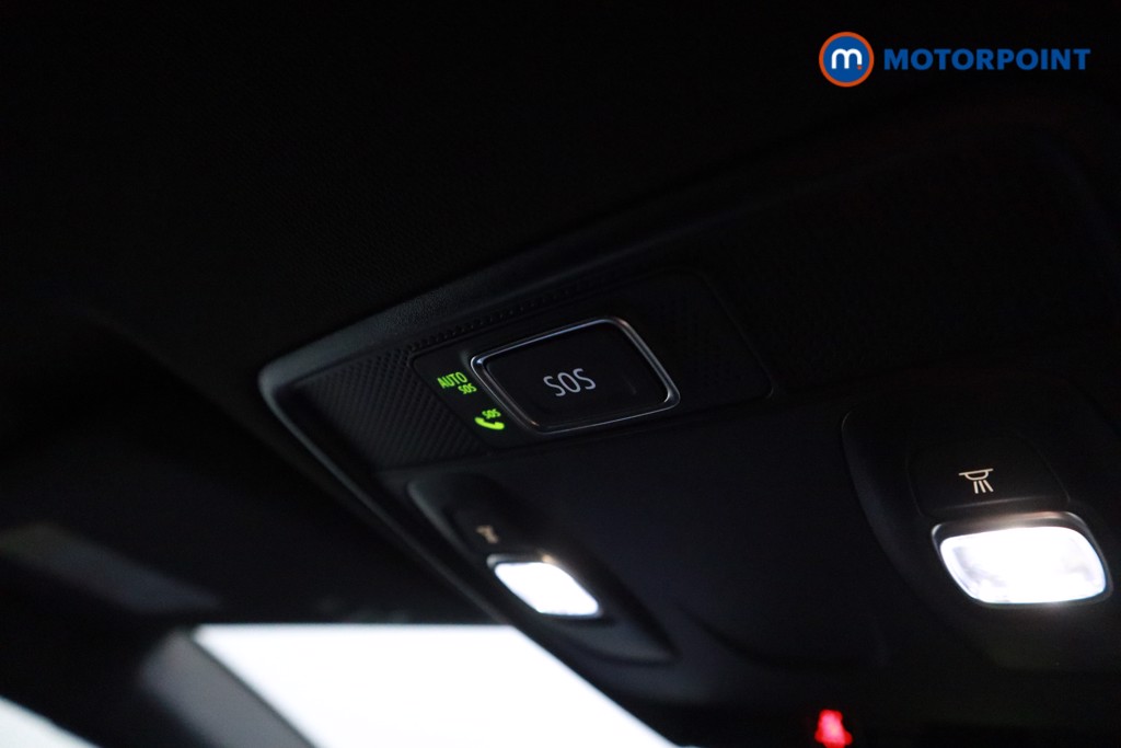 Renault Captur R.S. Line Automatic Petrol SUV - Stock Number (1598346) - 19th supplementary image