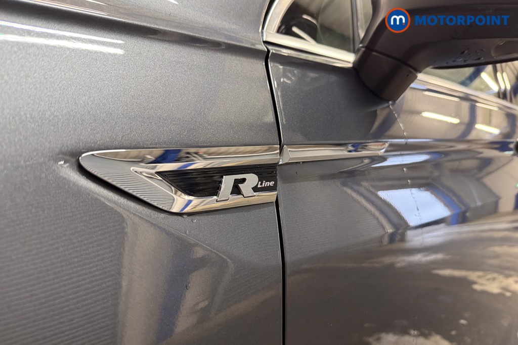 Volkswagen Tiguan R-Line Tech Automatic Diesel SUV - Stock Number (1599162) - 25th supplementary image