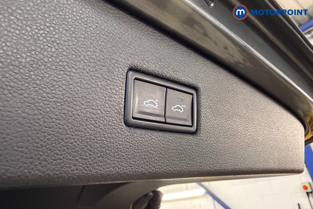 Volkswagen Tiguan R-Line Tech Automatic Diesel SUV - Stock Number (1599162) - 27th supplementary image