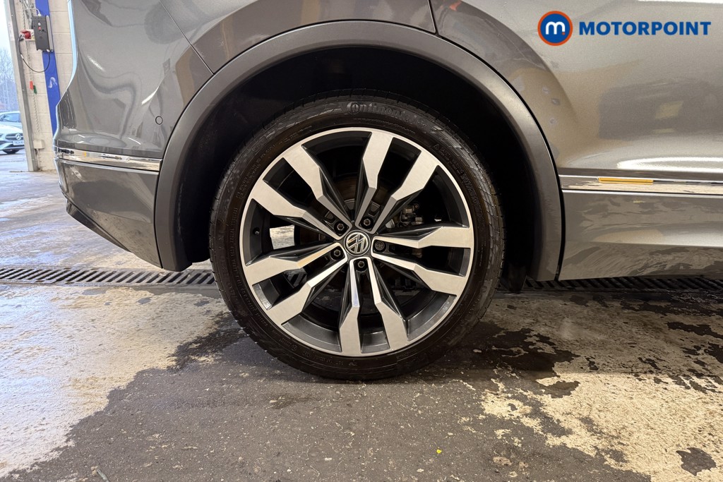 Volkswagen Tiguan R-Line Tech Automatic Diesel SUV - Stock Number (1599162) - 31st supplementary image