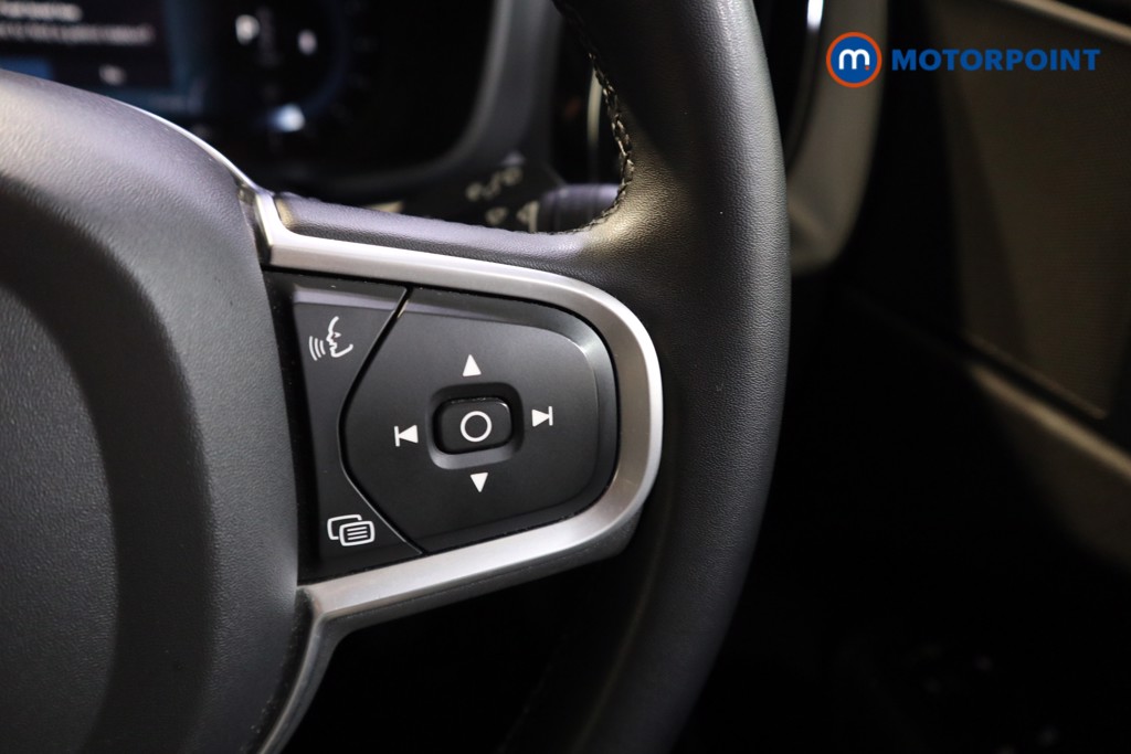 Volvo Xc60 Momentum Automatic Petrol SUV - Stock Number (1602471) - 4th supplementary image