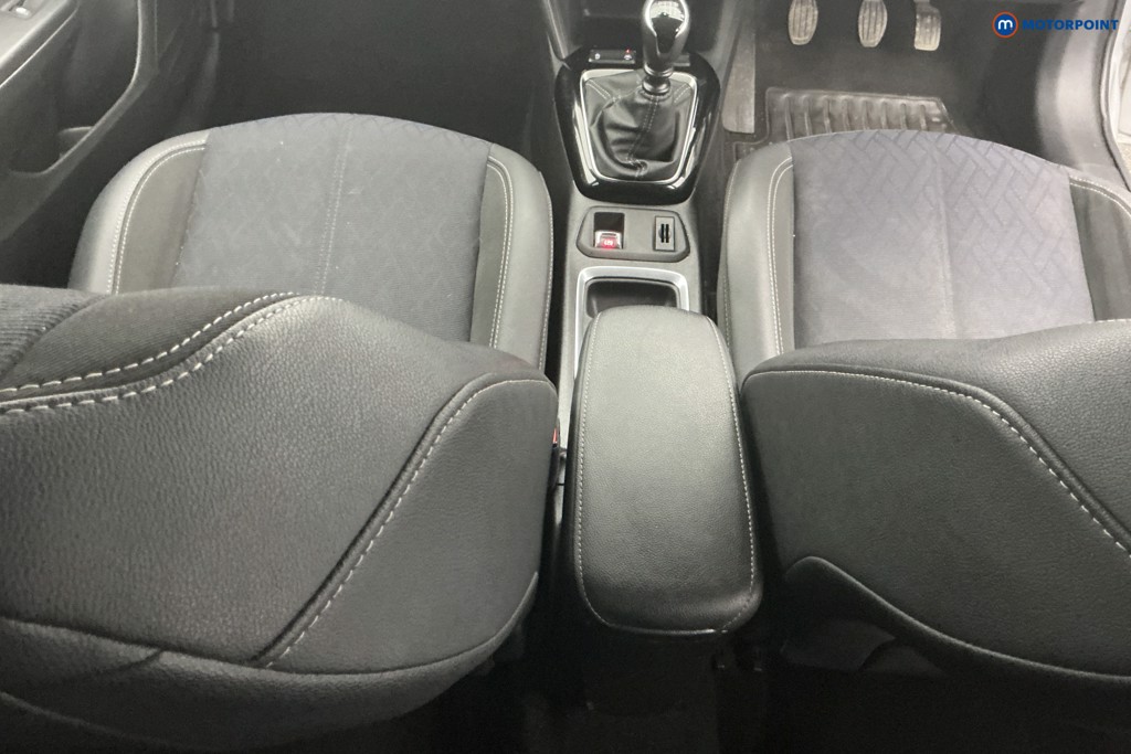 Vauxhall Corsa Elite Edition Manual Diesel Hatchback - Stock Number (1604905) - 12th supplementary image