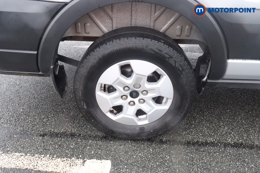 Ford Transit Limited Automatic Diesel Medium Roof Van - Stock Number (1605117) - 17th supplementary image