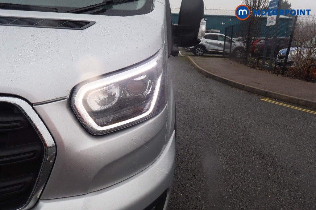Ford Transit Limited Automatic Diesel Medium Roof Van - Stock Number (1605117) - 22nd supplementary image