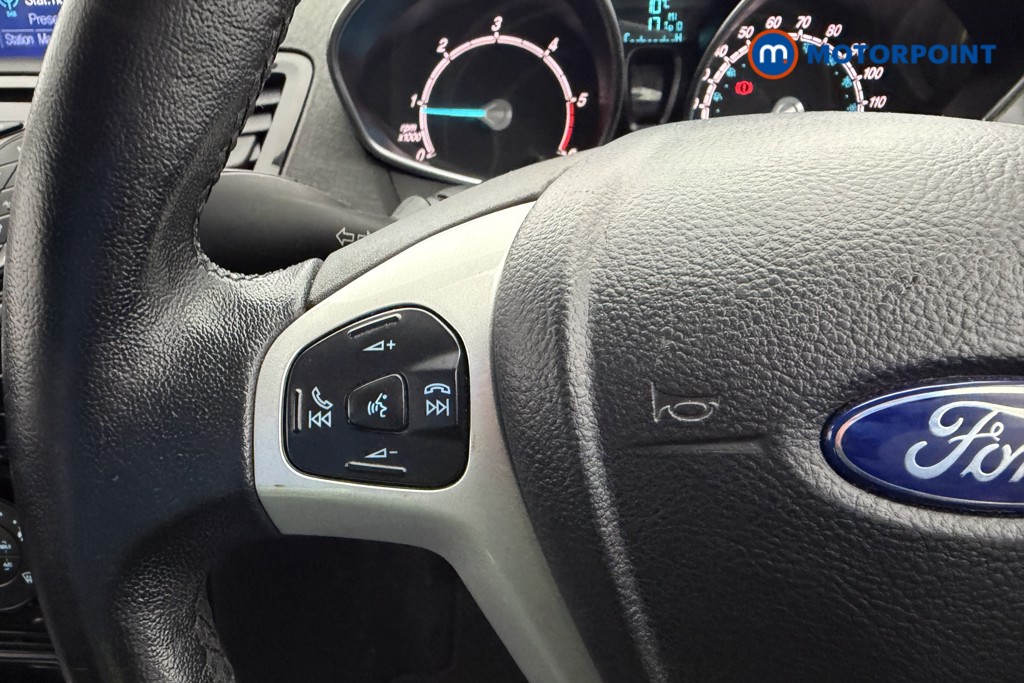 Ford Fiesta Zetec Manual Diesel Hatchback - Stock Number (1605764) - 3rd supplementary image