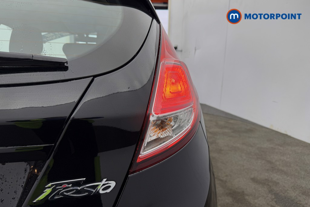 Ford Fiesta Zetec Manual Diesel Hatchback - Stock Number (1605764) - 24th supplementary image