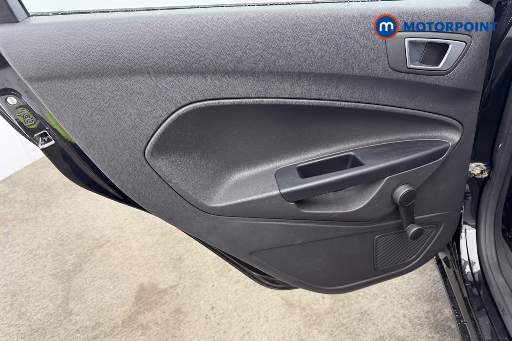 Ford Fiesta Zetec Manual Diesel Hatchback - Stock Number (1605764) - 27th supplementary image