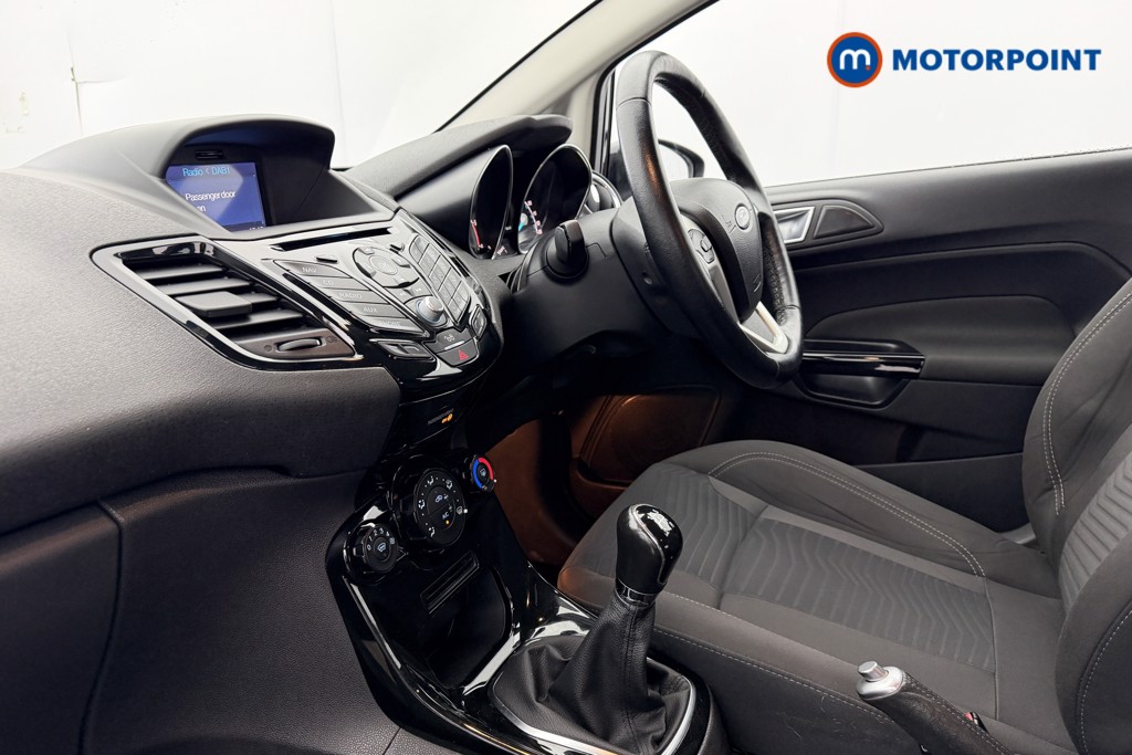 Ford Fiesta Zetec Manual Diesel Hatchback - Stock Number (1605764) - 28th supplementary image