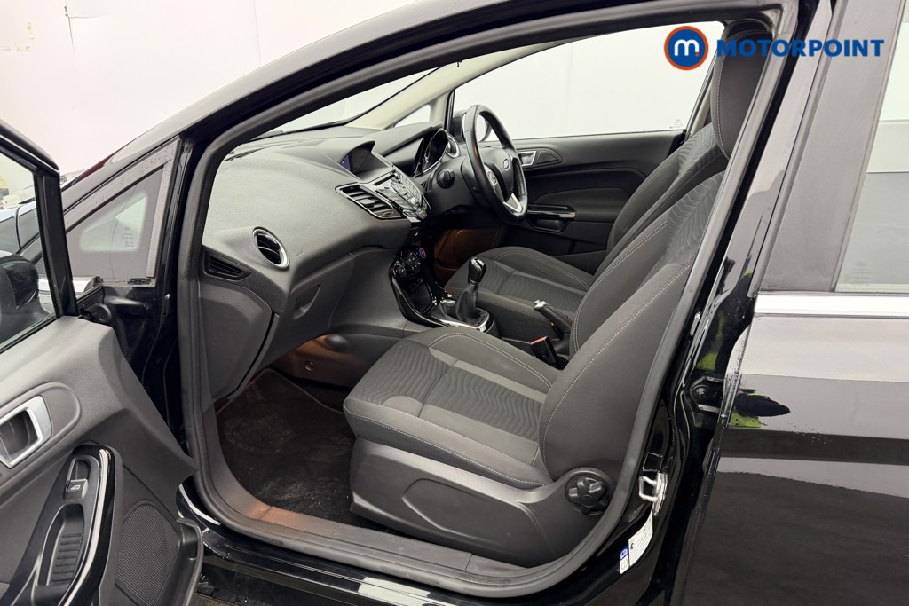 Ford Fiesta Zetec Manual Diesel Hatchback - Stock Number (1605764) - 30th supplementary image