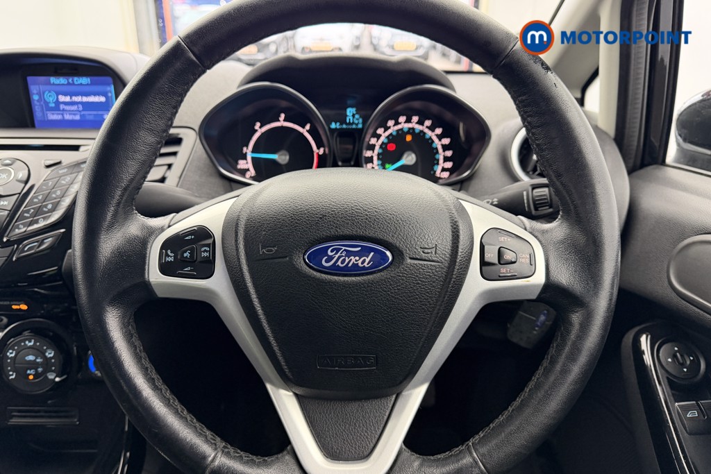 Ford Fiesta Zetec Manual Diesel Hatchback - Stock Number (1605764) - 1st supplementary image