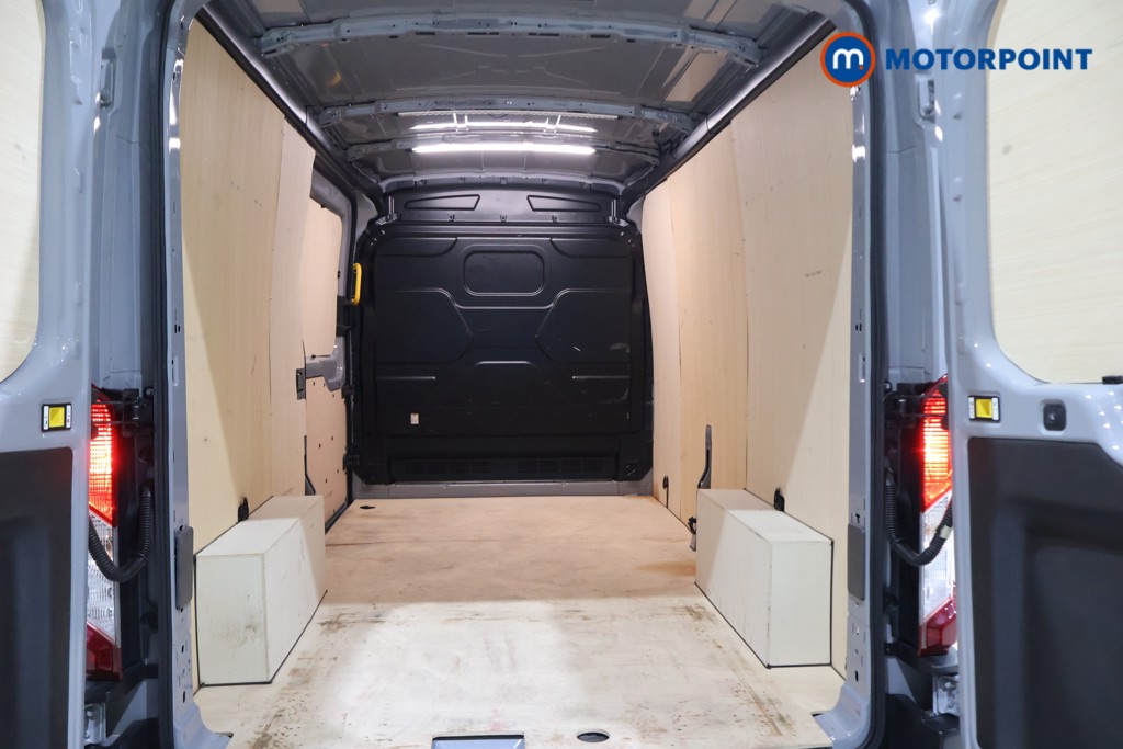 Ford Transit Limited Automatic Diesel Medium Roof Van - Stock Number (1607446) - 18th supplementary image