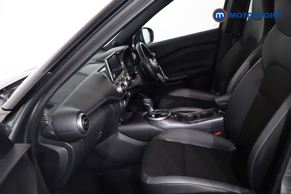 Nissan Juke N-Connecta Automatic Petrol SUV - Stock Number (1607870) - 4th supplementary image