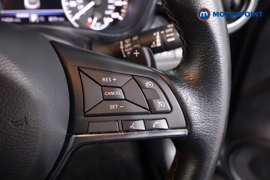 Nissan Juke N-Connecta Automatic Petrol SUV - Stock Number (1607870) - 8th supplementary image