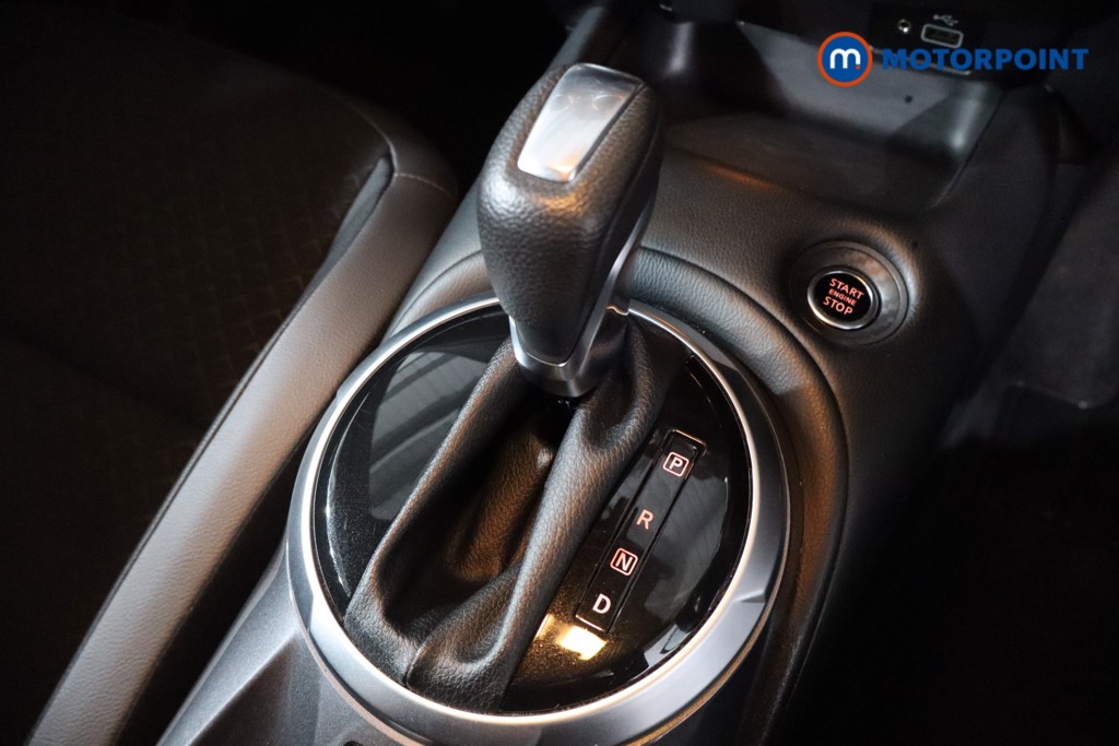 Nissan Juke N-Connecta Automatic Petrol SUV - Stock Number (1607870) - 19th supplementary image