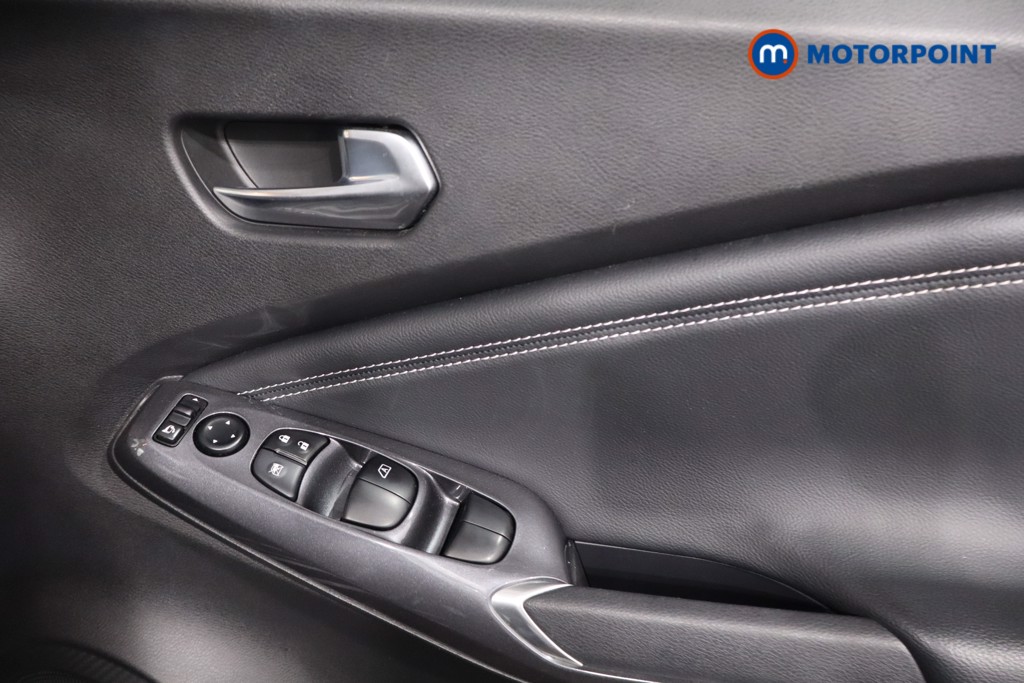 Nissan Juke N-Connecta Automatic Petrol SUV - Stock Number (1607870) - 26th supplementary image