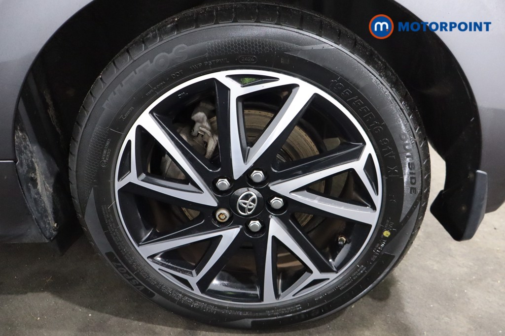 Toyota Yaris Design Automatic Petrol-Electric Hybrid Hatchback - Stock Number (1608935) - 26th supplementary image