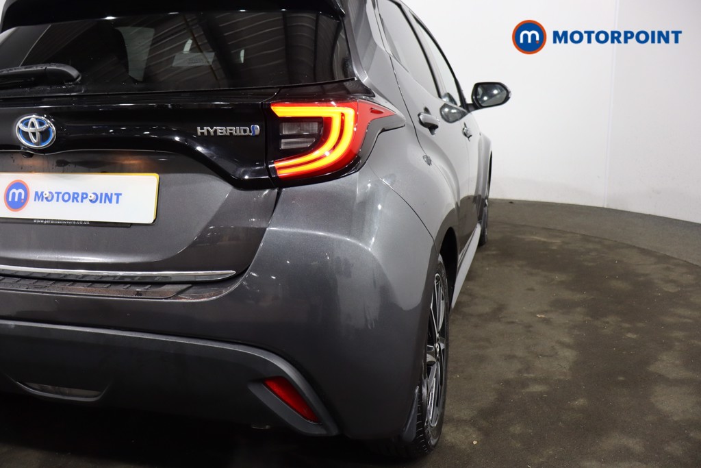 Toyota Yaris Design Automatic Petrol-Electric Hybrid Hatchback - Stock Number (1608935) - 28th supplementary image