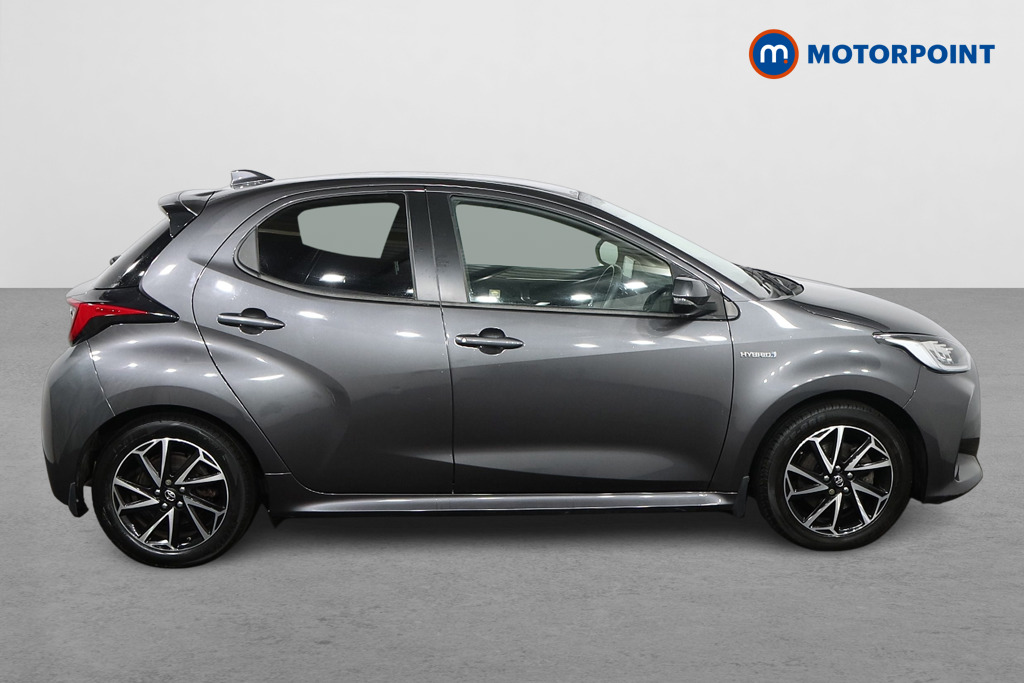 Toyota Yaris Design Automatic Petrol-Electric Hybrid Hatchback - Stock Number (1608935) - Drivers side