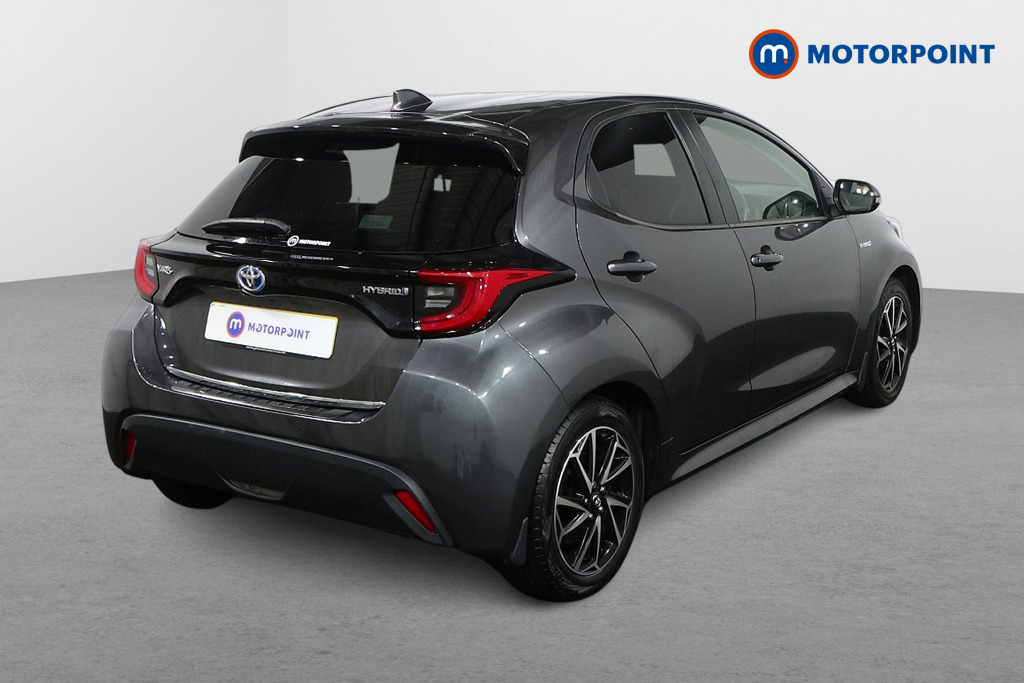 Toyota Yaris Design Automatic Petrol-Electric Hybrid Hatchback - Stock Number (1608935) - Drivers side rear corner