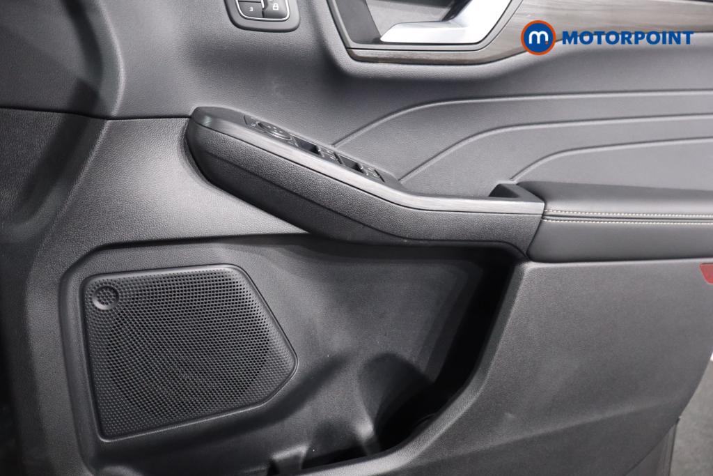 Ford Kuga Vignale Automatic Petrol Plug-In Hybrid SUV - Stock Number (1609248) - 9th supplementary image