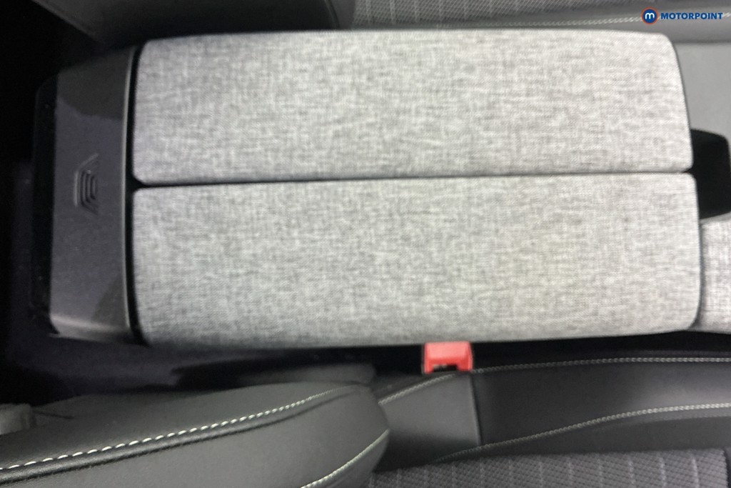 Peugeot 5008 GT Automatic Petrol SUV - Stock Number (1609800) - 18th supplementary image