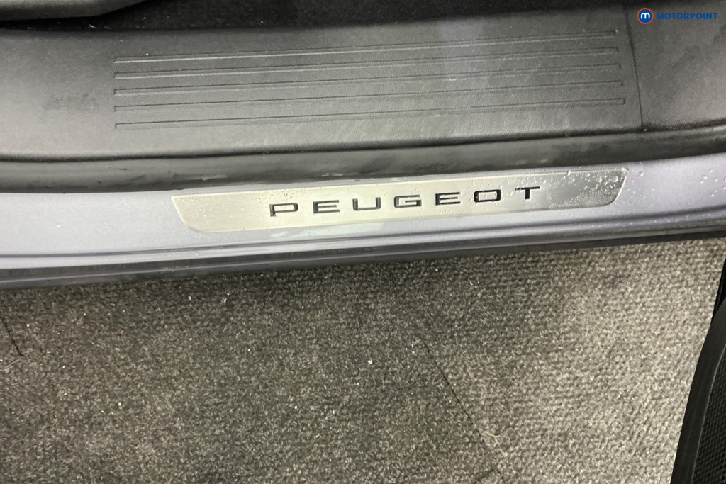 Peugeot 5008 GT Automatic Petrol SUV - Stock Number (1609800) - 27th supplementary image