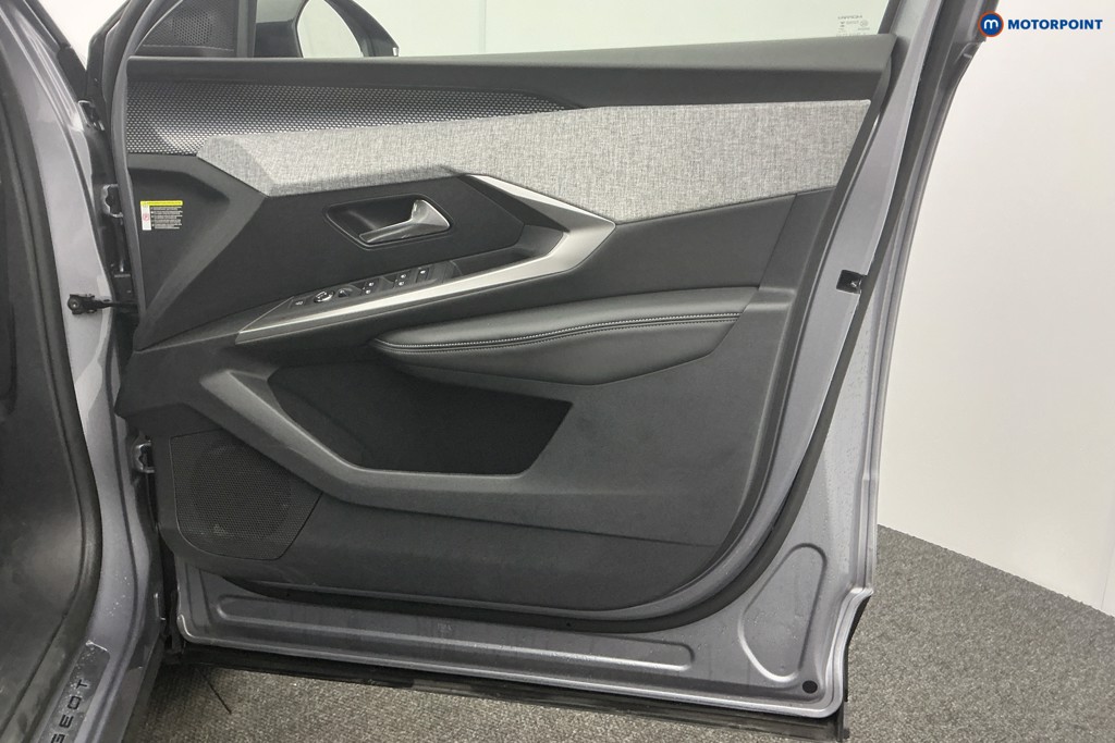 Peugeot 5008 GT Automatic Petrol SUV - Stock Number (1609800) - 28th supplementary image