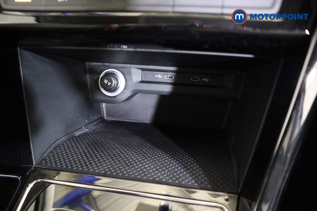 Volkswagen Touran SEL Manual Petrol People Carrier - Stock Number (1610257) - 8th supplementary image