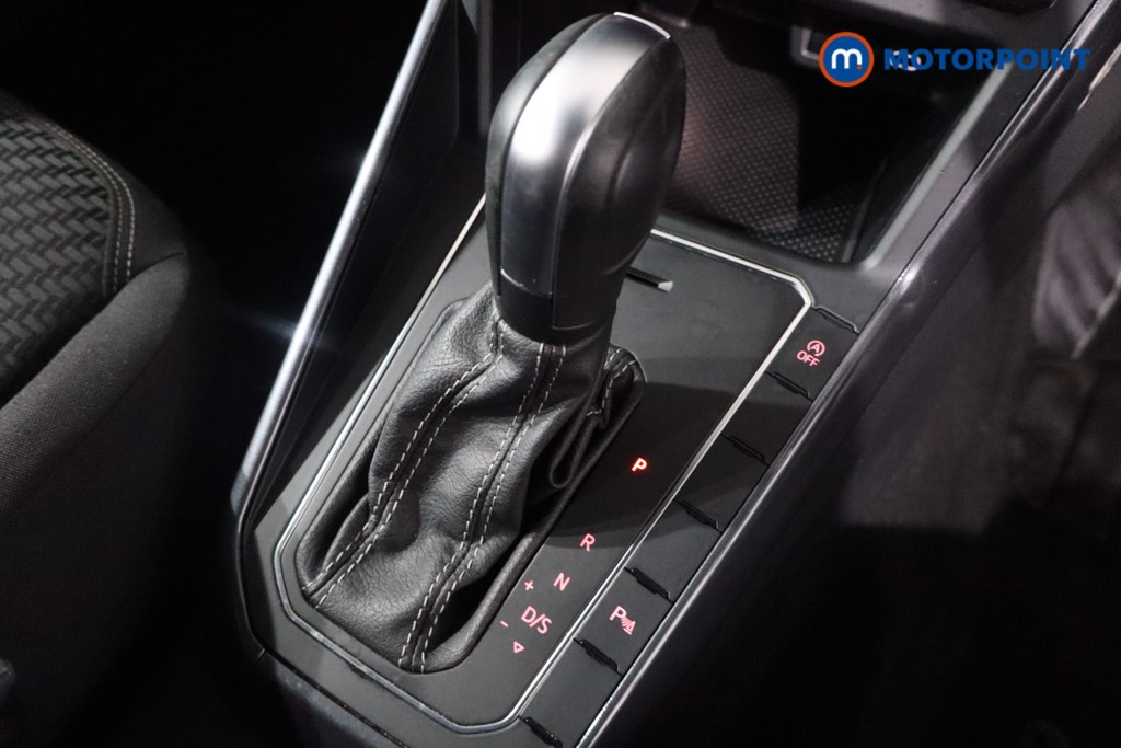 Volkswagen Polo R-Line Automatic Petrol Hatchback - Stock Number (1610364) - 19th supplementary image