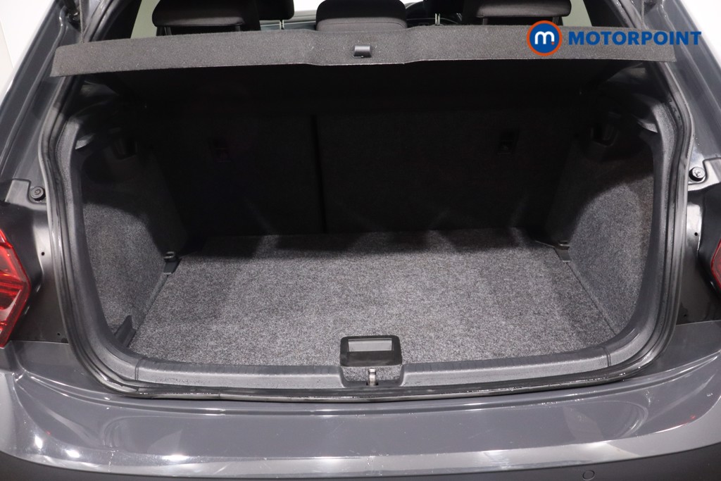 Volkswagen Polo R-Line Automatic Petrol Hatchback - Stock Number (1610364) - 42nd supplementary image