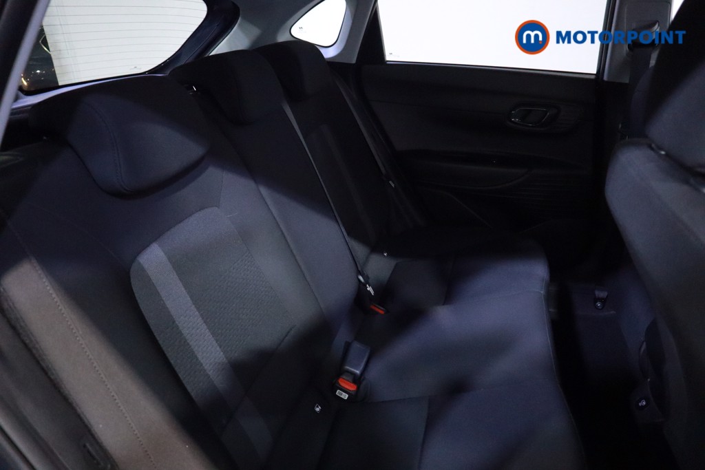 Hyundai I20 Premium Manual Petrol Hatchback - Stock Number (1610713) - 7th supplementary image