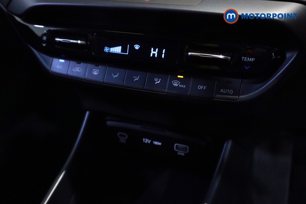 Hyundai I20 Premium Manual Petrol Hatchback - Stock Number (1610713) - 18th supplementary image