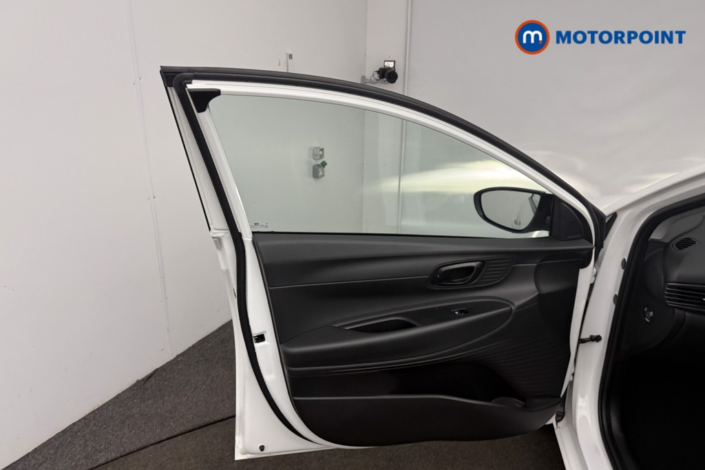 Hyundai I20 Advance Automatic Petrol Hatchback - Stock Number (1610837) - 4th supplementary image