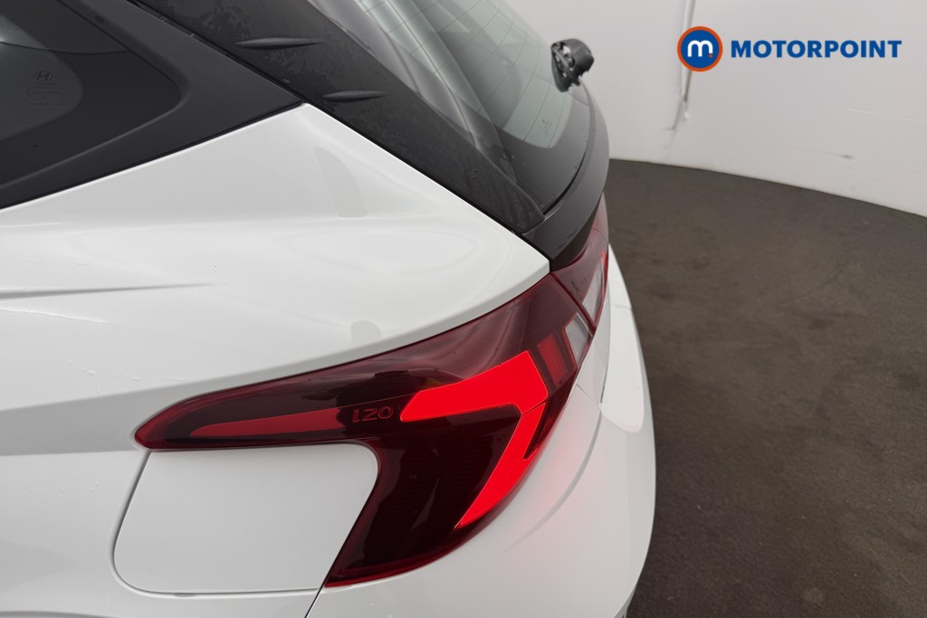 Hyundai I20 Advance Automatic Petrol Hatchback - Stock Number (1610837) - 8th supplementary image