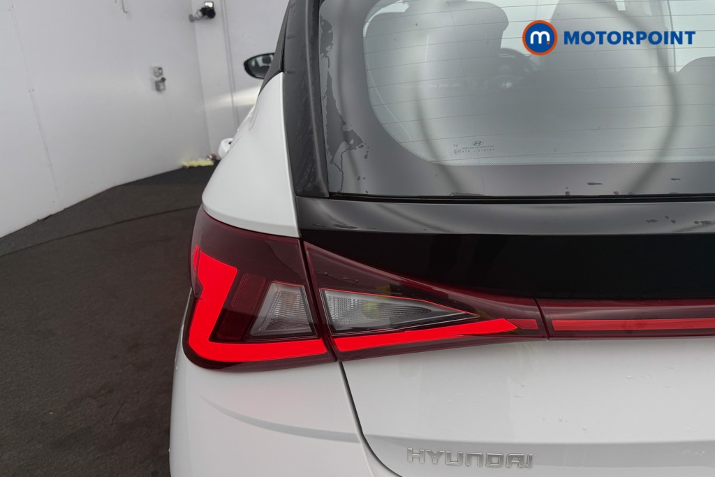 Hyundai I20 Advance Automatic Petrol Hatchback - Stock Number (1610837) - 9th supplementary image