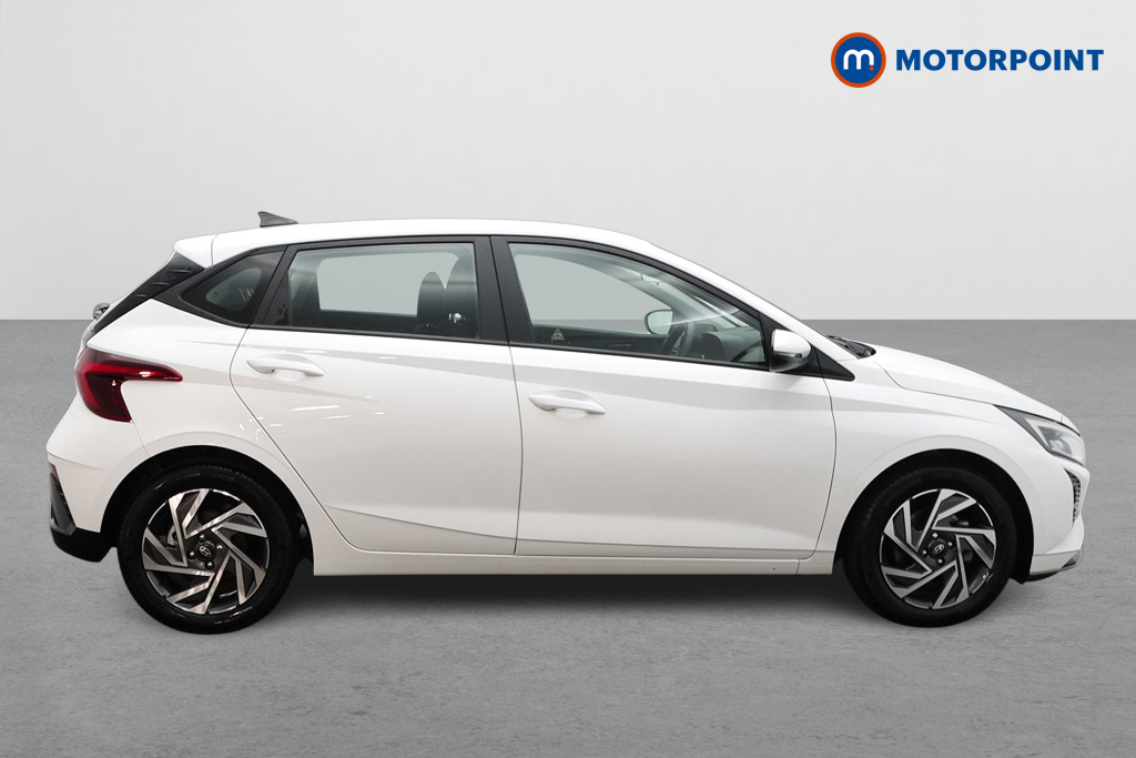 Hyundai I20 Advance Automatic Petrol Hatchback - Stock Number (1610837) - Drivers side